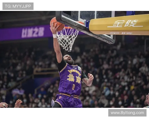 格兰特里勒空砍32分新疆胜北控 格兰特里勒空砍32分新疆胜北控